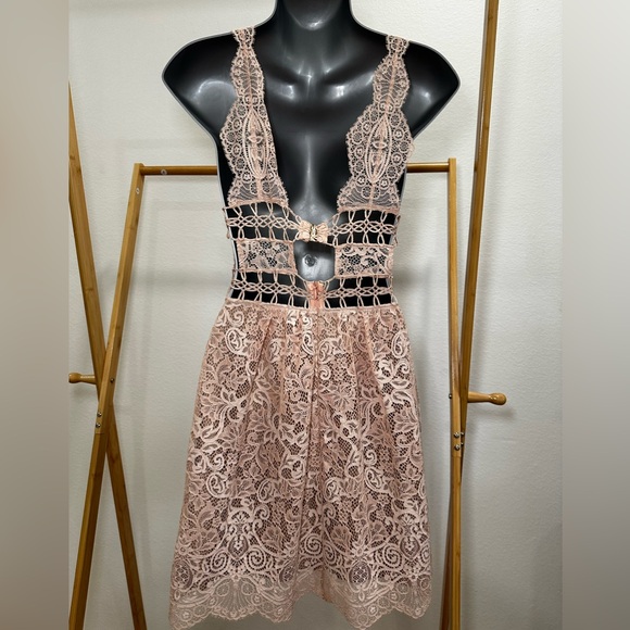 For Love & Lemons Mon Cheri Dress Ballet Blush Pink Lace Mini Size XS** - Picture 9 of 14